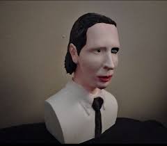 Marilyn Manson drawings and resemblance discussion