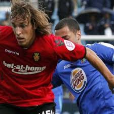 Tomás Pina enfrenta a 2 equipos de Champions