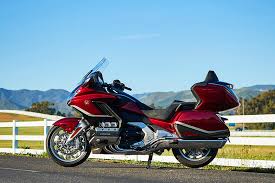 Refinements abound, but the best parts remain the same. 2021 Honda Gold Wing Tour Dct First Ride Review Autobala
