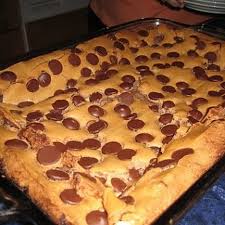 Paula Deen S Chocolate Chip Ooey Gooey Butter Cake Recipe In 2020 Chocolate Chip Cake Recipe Desserts Yummy Sweets
