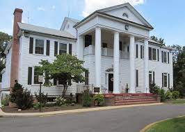Collingwood vacation rentals specializes in luxury vacations in the collingwood, blue when there is no snow on the ground, collingwood transforms into a vibrant summer community offering premier. Collingwood Mansion Wikipedia