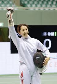 Jun 28, 2021 · 五輪銀メダルの太田雄貴前日本協会会長に象徴されるように、日本のフェンシングは長く男子フルーレが引っ張ってきた。だが近年、年間世界. å¥³å­ã‚¨ãƒš ä½è—¤å¸Œæœ›ã‚‰æ±ºå‹ã¸ å…¨æ—¥æœ¬ãƒ•ã‚§ãƒ³ã‚·ãƒ³ã‚° æ—¥æœ¬çµŒæ¸ˆæ–°èž