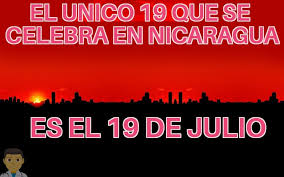 El 2 de julio de 1776, los padres fundadores firmaron la declaración de independencia, sin embargo, fue hasta el 4 de julio en que ésta se adoptó por unanimidad y se anunció oficialmente la separación de las colonias de gran bretaña. Facebook