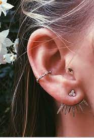 Diez Perforaciones Originales Para La Oreja Marie Claire Multiple Ear Piercings Claires Ear Piercing Ear Piercings