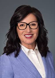 Eckerd alumna and Duke Energy executive Melissa Seixas to speak at 2025  commencement