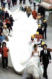 Is This Gonna Be Your Wedding Dress Weird Wedding Dress Funny Wedding Dresses Big Wedding Dresses