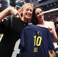 Sophie Cunningham says Mercury put 'more' physicality on Caitlin Clark