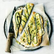Zucchini Flammkuchen Mit Ziegenkase Rezept Flammkuchen Flammkuchen Ziegenkase Ziegenkase