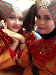 Tradisi baju melayu butterscotch gold. Negeri Sembilan Minangkabau Negeri 9 Malaysia Facebook