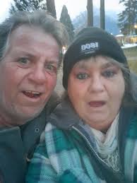 Be cautious when meeting someone for a house viewing