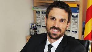 El alcalde tránsfuga del PSC, a un paso de dejar la política