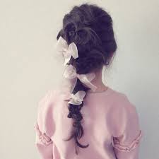 もう髪型に迷わない 簡単かわいい女の子のヘアアレンジ12選 子供と