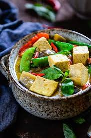 Thai Green Curry With Eggplant Snow Peas And Tofu Is A Delicious Thai Green Curry Which Is Very Quick To Quick Curry Recipe Curry Recipes Green Curry Recipes