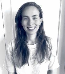 John Gottman, después de 9 años de estudio, concluyó que una característica  en común en una pareja que logra mantener un amor duradero en el tiempo  versus otra que no, sería la