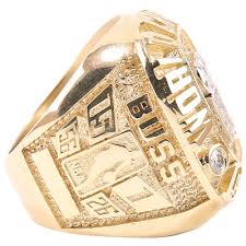 We have our own factory and the latest design team, always designing and producing products with the best accessories for each champion. History Lakers Championship Rings Los Angeles Lakers