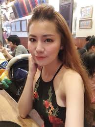 Ride, eat, drink, eat and repeat 😂 Jonker street is lined with lots of art  and architecture as we strolled through, stopping by different food stalls  to slurp up bowls of savoury