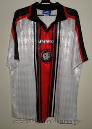 We did not find results for: Atletico Paranaense Fora Camisa De Futebol 1997 1998