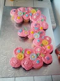 Pull Apart Cupcake Cake Number 3 Birthday Cupcakes Boy Birthday Cupcakes Cupcake Arrangements