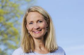 For those of you who do not have the tradition to listen to all of the speakers we have hand picked some of those persons that we at kth executive school will make sure to. Sommar I P1 Har Ar Arets Sommarpratare Sveriges Radio