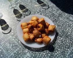 Feuilletes Rapides A La Longanisse Recette Idee Tapas Recette Feuillete Recette