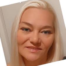 🎉 Big congratulations to Erin Mueller and Mark Valutkevich