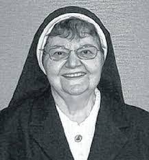 Julia Lasala's Instagram, Twitter & Facebook