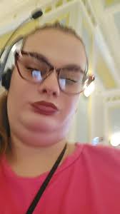 Single Life Adventures: The Handsign Movement