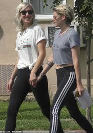 Wie der antrag ablief, verrät die schauspielerin im . La Kristen Dylan Meyer Kristen Stewart Fanpage Facebook