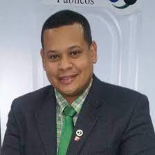 Dos príncipes!!!. Odalis y el Dichoso, dos líderes deportivos en Puerto  Rico y RD, con el orgullo Liceísta, disfrutan de la Serie Mundial desde  Toronto. Vía @reconocidosdeportes @carlos_hdezc @odalis.ramirez.56  #Sabrooooso