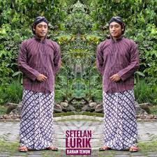 Contoh model kebaya modern pengantin kristen terbaru ini merupakan gaun kebaya pilihan setiap wanita indonesia yang beragama kristen keti. Baju Lurik Pria Adat Jawa Lengkap Baju Surjan Lurik Pria Lengkap Baju Sorjan Lurik Adat Jawa Lazada Indonesia