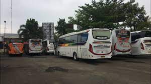 Saja.di hari minggu 22 november 2020 po haryanto membuka trayek malang jakarta, di terminal arjosari. Gaji Kondektur Bus Youtube