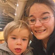 Family time is always a blessing with the right kind of people☺️👶🙏❤️💙💚}  . . . . . #familybonding #mykindofpeople #iloveyou #Parenthood #smiles  #insta