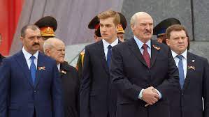 Владимир путин, александр лукашенко и его сын николай совершили морскую прогулку. Lukashenko Poobeshal Chto Nikto Iz Ego Synovej Ne Stanet Prezidentom Ria Novosti 13 11 2020