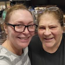 Sandra Ault's Instagram, Twitter & Facebook