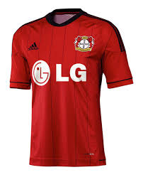 The away kit for the 2020/21 season is almost completely in red colour. Bayer 04 Leverkusen 2013 14 Away Kit