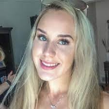 Anna Babicz's Instagram, Twitter & Facebook