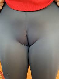 What are the best yoga pants for showing off camel toe? - Quora