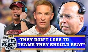 Davis Warren connects with Kendrick Bell