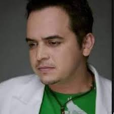 Su sobrenombre "Concepción" se debe a la promesa que hizo a su señora madre  que si llegaba a ser cantante adoptaría el nombre de ella como nombre  artístico. Lo de Freddy, es