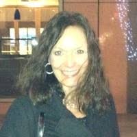 Julie Hayward (Neveu)