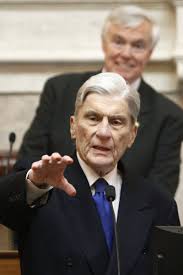 Warner was secretary of the navy under president richard nixon and chairman of the senate armed services committee during the early years of the us interventions in iraq and afghanistan. John Warner Dies Former Gop Senator Was Military Expert North Shore News