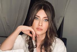 Iulia albu a explodat la tv! V0t7 Ajmff9yjm