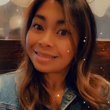 I need to know what Gym Shark did to the fitness girlies. They went from  only wearing Gym Shark in their videos for years, to quickly separating  themselves from the brand completely