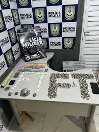 PM apreende adolescente de 13 anos com 379 porções de drogas em casa de Cuiabá