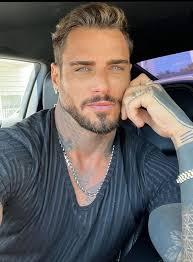 Ron Chatterjee (ronchatterjee3)