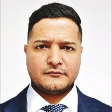 Carlos Cesin's Instagram, Twitter & Facebook