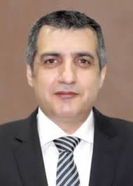 الله يرحمه ويعوض عليك يارب طير من طيور الجنه ان شاء الله يكون لكم شفيعاً  يوم القيامة ان شاء الله ..