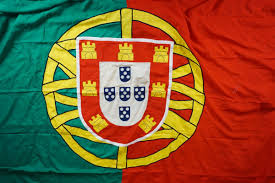 Bandeiras da monarquia<br />o escudo do condado portucalense era o do conde d. Lote Grande Bandeira Portuguesa Bestnet Leiloes