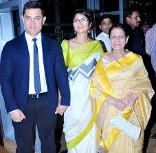 Aamir Khan With Wife Kiran Rao And Mother Zeenat Hussain Bollywood Celebrities Bollywood Aamir Khan
