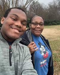 Jeffrey Roberts (@jeffrobertstv) • Instagram photos and videos